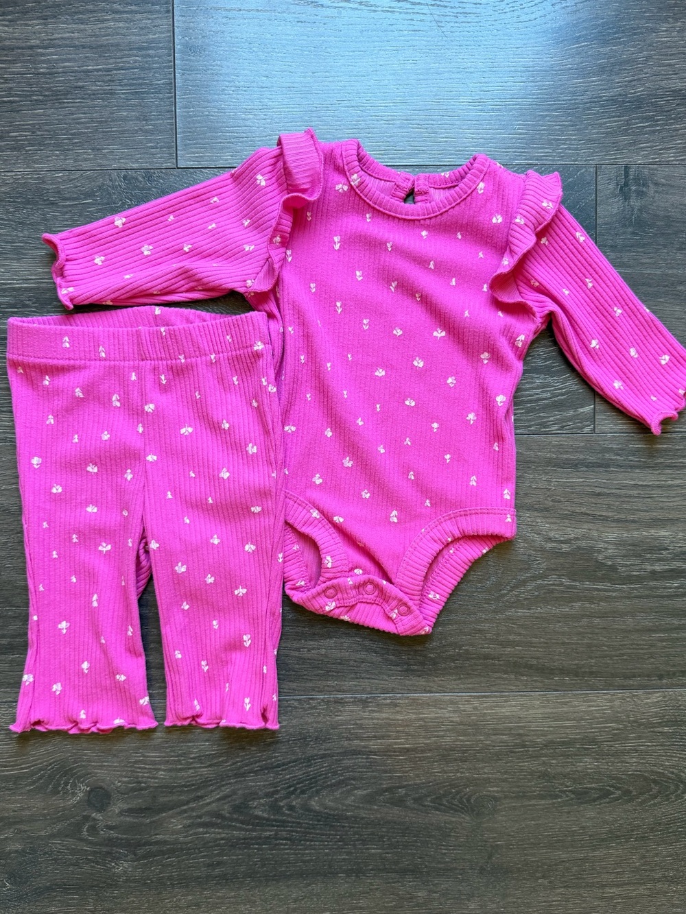 Baby Girl Carter’s Set